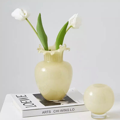 Frilly Wave Vase